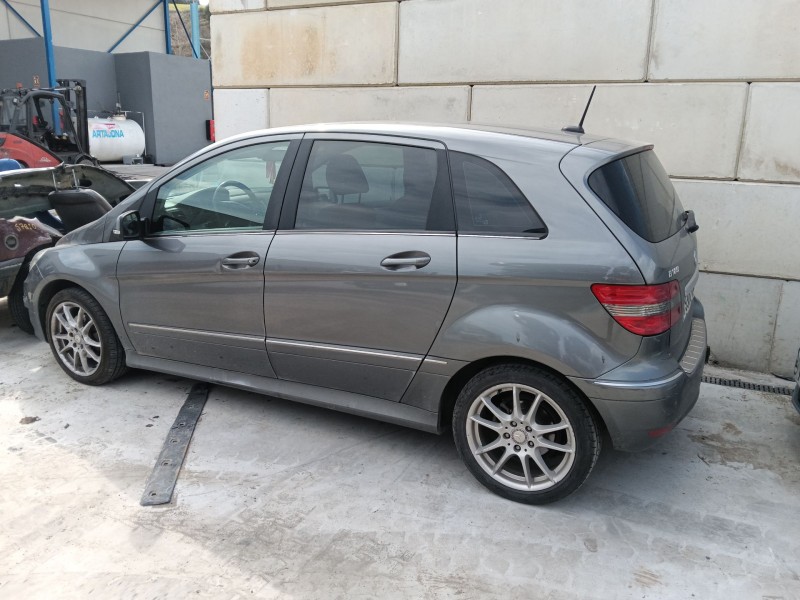 MERCEDES-BENZ CLASE B SPORTS TOURER (W245)