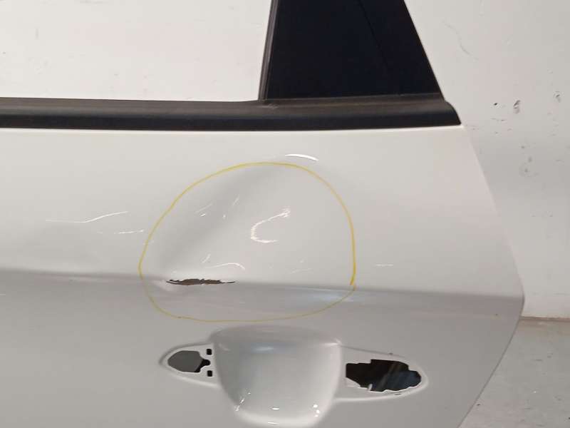 Recambio de puerta trasera izquierda para kia carens iv 1.7 crdi referencia OEM IAM 77003A4000 - Blanco 4