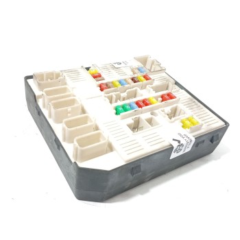 CAJA RELES / FUSIBLES 284B60008R 