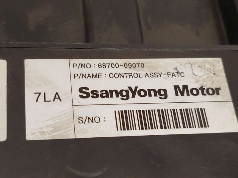 Recambio de mando climatizador para ssangyong actyon i 2.0 xdi referencia OEM IAM 6870009070 6870009070HCH - Gris 6