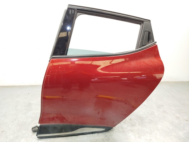 PUERTA TRASERA IZQUIERDA 821012089R 