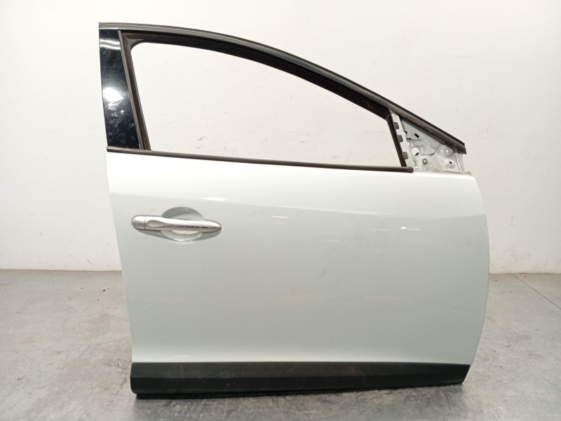 PUERTA DELANTERA DERECHA 801006560R 