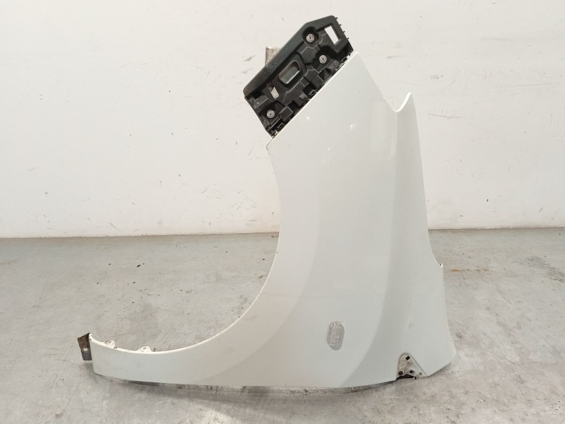 ALETA DELANTERA IZQUIERDA 631016113R 