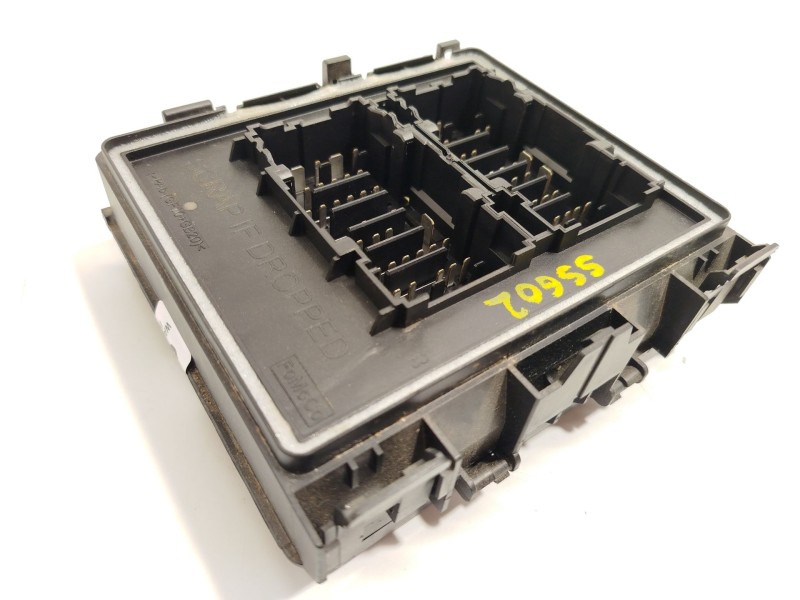 CAJA RELES / FUSIBLES L1TT14D068GAG 2712914 