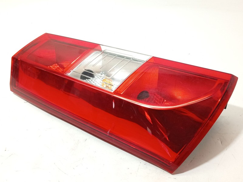 PILOTO TRASERO IZQUIERDO 265551619R 90009117