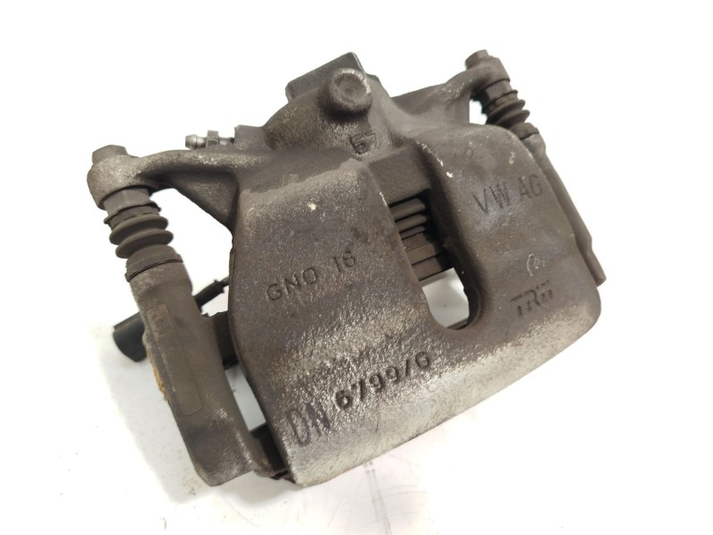 PINZA FRENO DELANTERA DERECHA 8V0615124D 