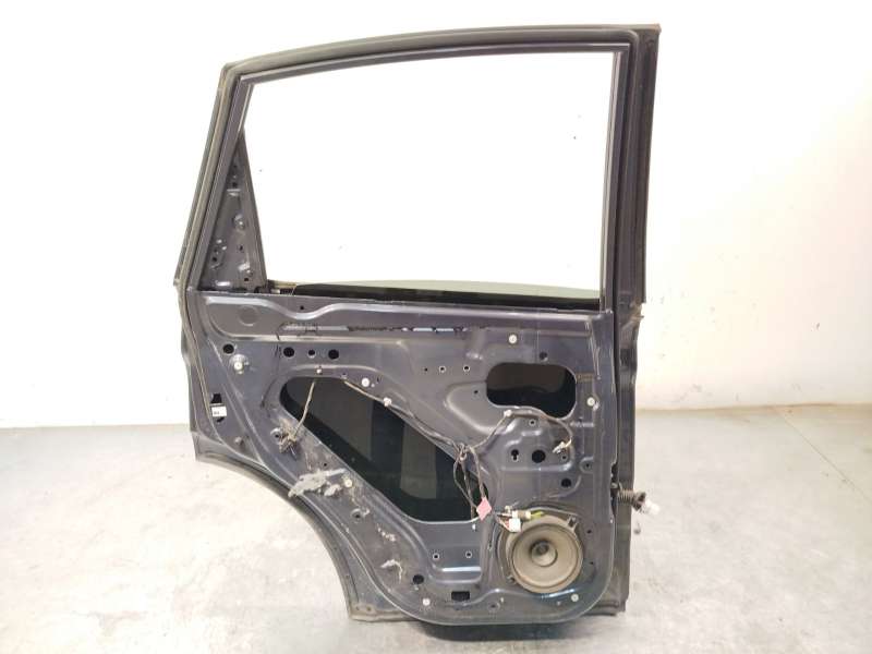 Recambio de puerta trasera izquierda para ssangyong actyon i 2.0 xdi referencia OEM IAM 6301131000 - Gris 5
