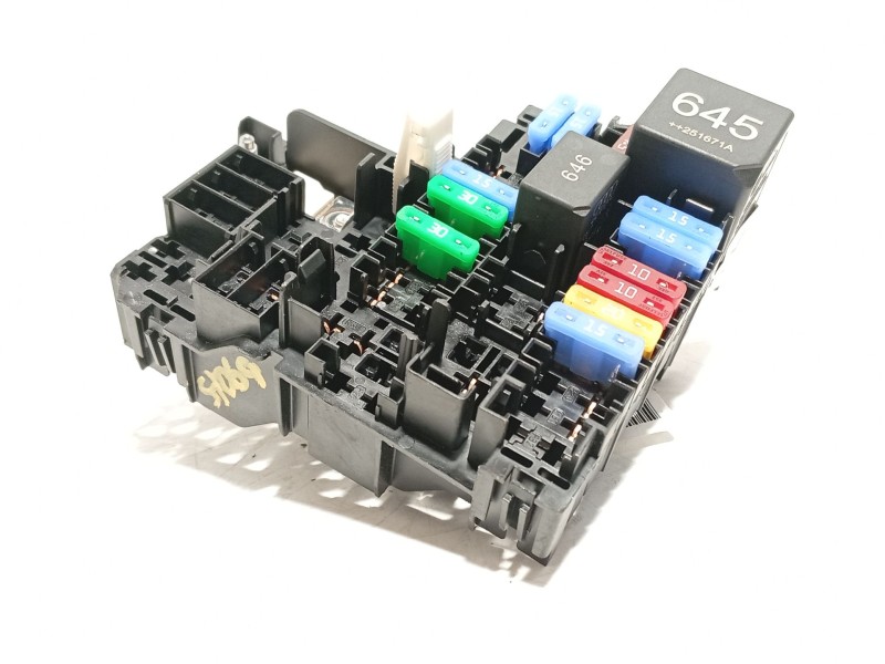 CAJA RELES / FUSIBLES 5WA937125B 