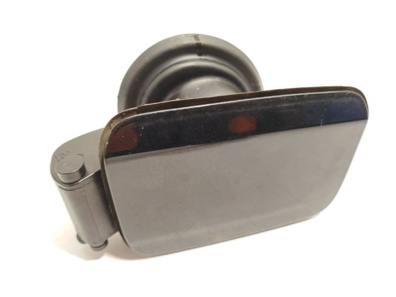 TAPA EXTERIOR COMBUSTIBLE 7073961 51177073961 