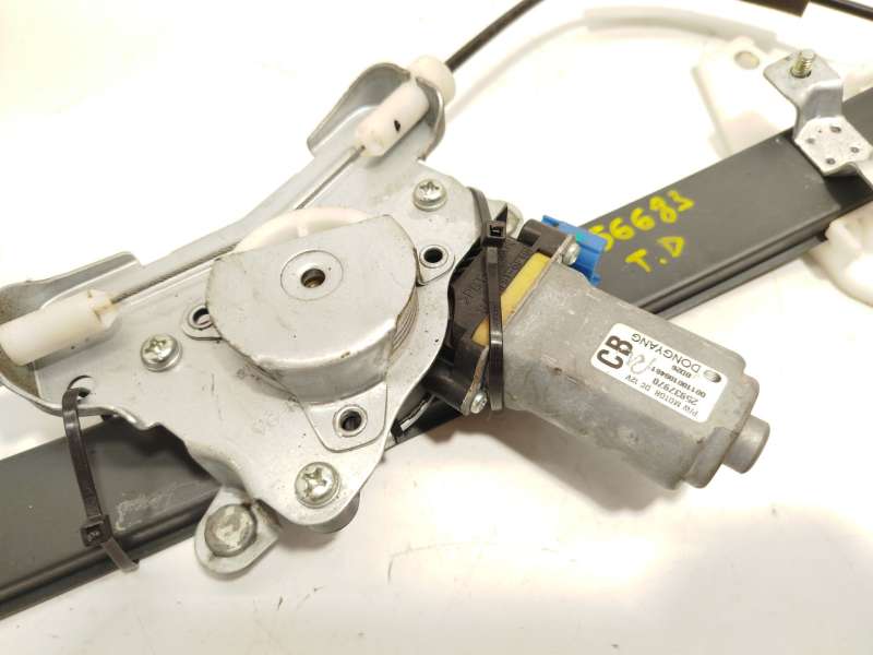 Recambio de elevalunas trasero derecho para chevrolet captiva (c100, c140) 2.0 d 4wd referencia OEM IAM 25937970 - Blanco 2
