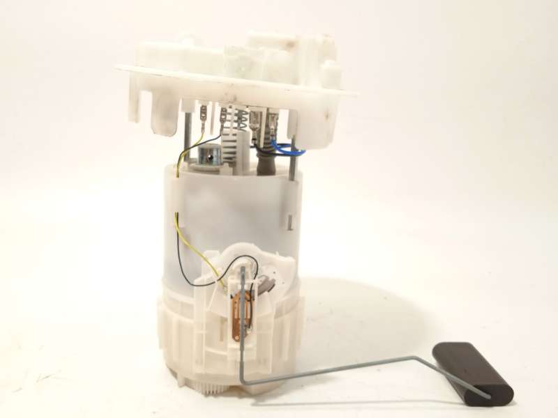 Recambio de bomba combustible para citroën c3 iii (sx) 1.2 puretech 82 referencia OEM IAM 9674466680 - Blanco 2