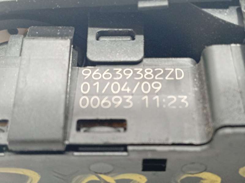 Recambio de mando elevalunas delantero izquierdo para citroën c4 grand picasso i (ua_) 1.6 hdi referencia OEM IAM 96639382ZD 655 4