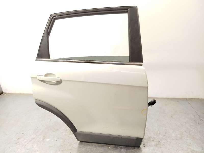 Recambio de puerta trasera derecha para chevrolet captiva (c100, c140) 2.0 d 4wd referencia OEM IAM 94543753 - Blanco 3