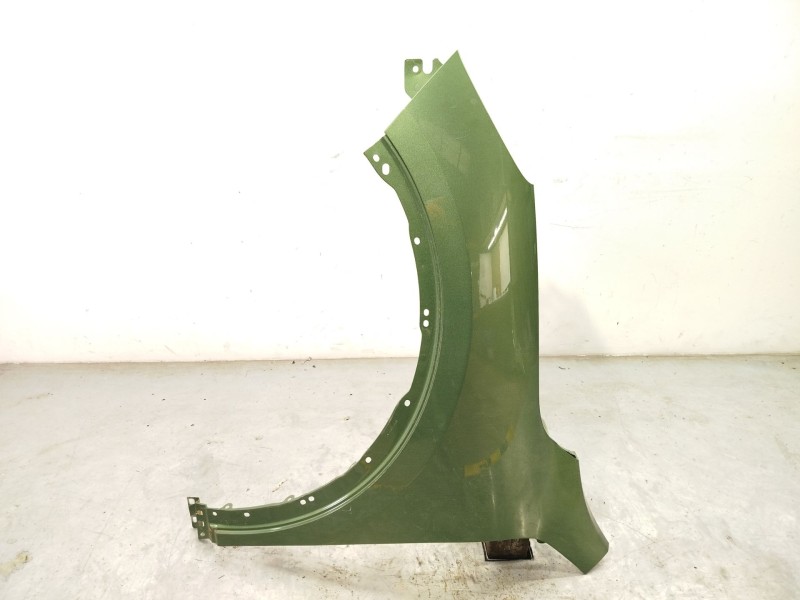 ALETA DELANTERA IZQUIERDA 2537943 LV4BS16006AH 