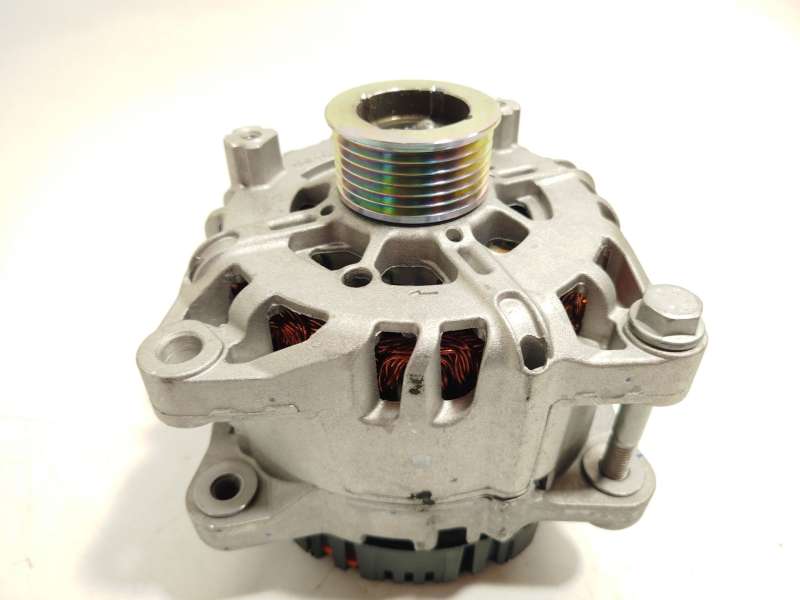 Recambio de alternador para peugeot 3008 ii suv (mc_, mr_, mj_, m4_) hybrid referencia OEM IAM 9820080280 2716229B IST60C041 4