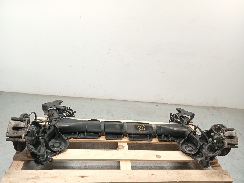 PUENTE TRASERO 555018584R 