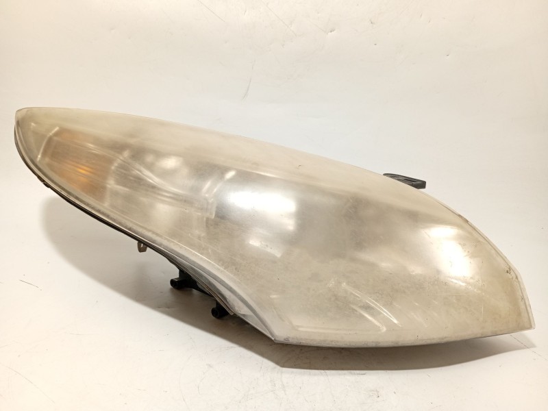 FARO DERECHO 260100017R 030124420200