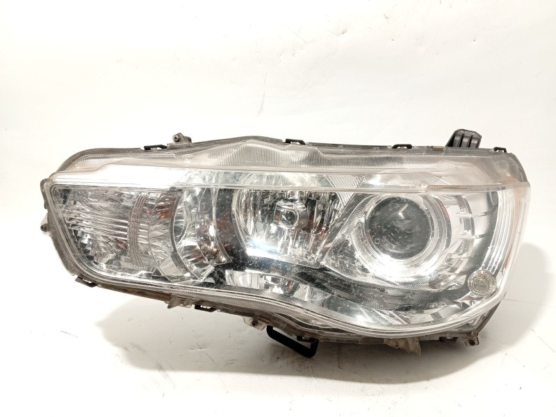 FARO IZQUIERDO 8301B557 