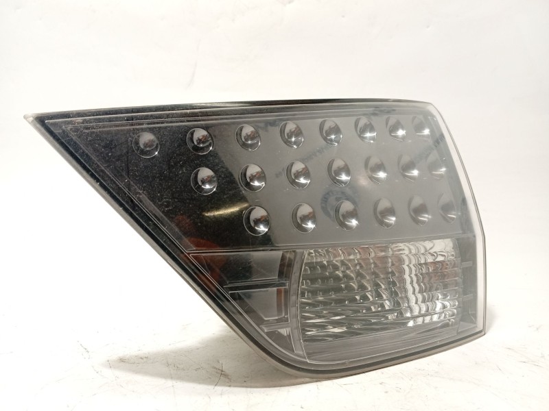 PILOTO TRASERO DERECHO INTERIOR 8331A006 