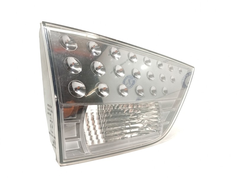 PILOTO TRASERO IZQUIERDO INTERIOR 8331A005 