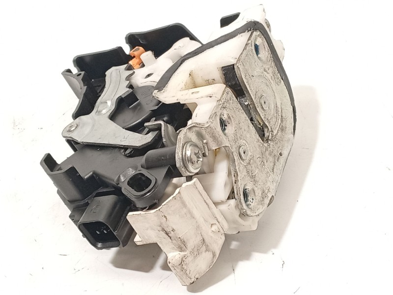 CERRADURA PUERTA DELANTERA DERECHA 5715A684 MN167832 