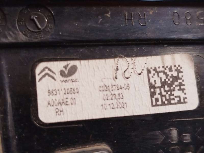 Recambio de piloto trasero derecho interior para citroën c4 iii (ba_, bb_, bc_) 1.5 bluehdi 130 (bbyhzb) referencia OEM IAM 9831 4