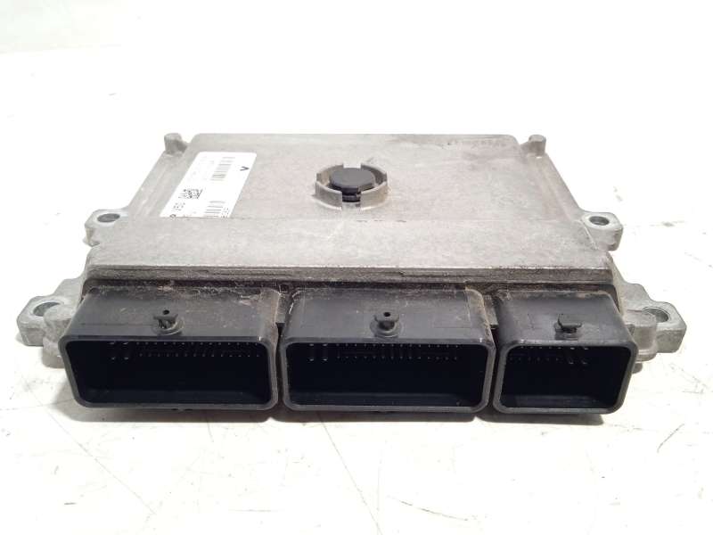 Recambio de centralita motor uce para dacia sandero ii (b8_) tce 90 (b8m1, b8ma) referencia OEM IAM 237102806R 237103008R V29030 - Blanco 2