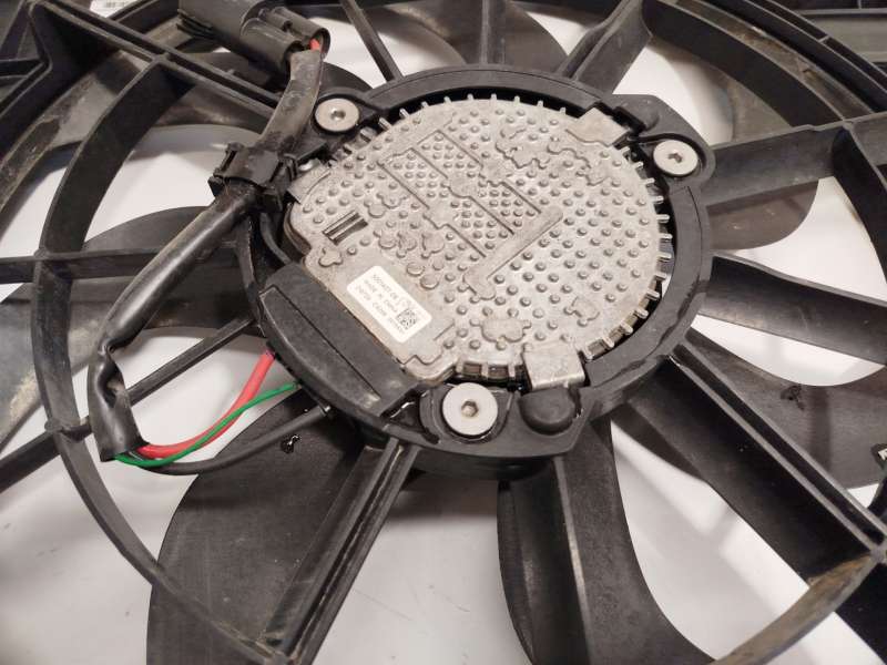 Recambio de electroventilador para lynk & co 01 phev referencia OEM IAM 8890396352 - Negro 3