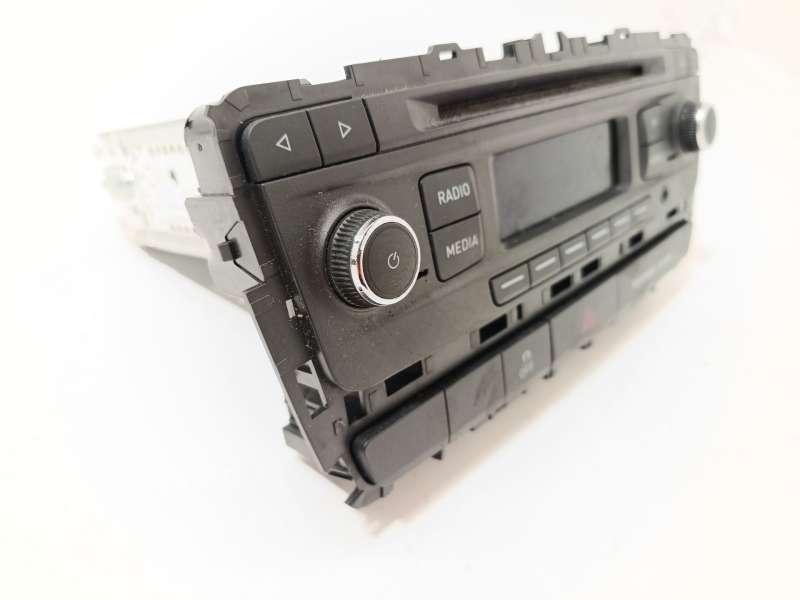 Recambio de sistema audio / radio cd para seat ibiza iv (6j5, 6p1) 1.2 tsi referencia OEM IAM 6J0035156AZU 2