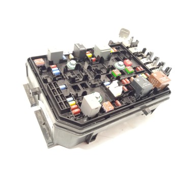 Recambio de caja reles / fusibles para opel astra k sports tourer (b16) 1.4 turbo (35) referencia OEM IAM 39040849  