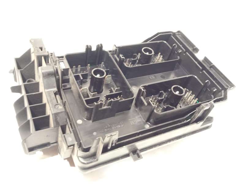Recambio de caja reles / fusibles para opel astra k sports tourer (b16) 1.4 turbo (35) referencia OEM IAM 39040849 - Azul 3