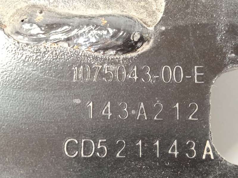 Recambio de travesaño superior para tesla model 3 ev referencia OEM IAM 107504300E - Blanco 6