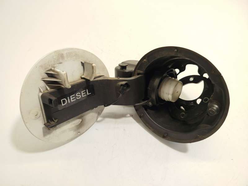 Recambio de tapa exterior combustible para hyundai i30 (gd) 1.4 crdi referencia OEM IAM 81595A5000 69510A5000 - Blanco 2