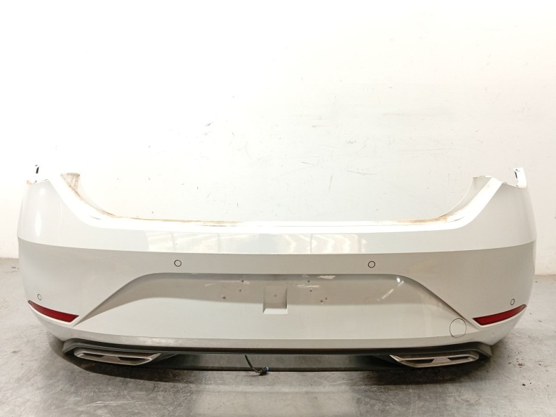 PARAGOLPES TRASERO 5FA807421GRU 