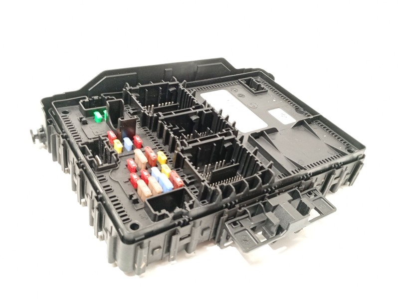 CAJA RELES / FUSIBLES RU5T15604BJCC 2758213 F005V04496