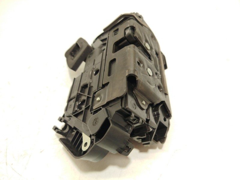 CERRADURA PUERTA DELANTERA DERECHA 5TB837016C 