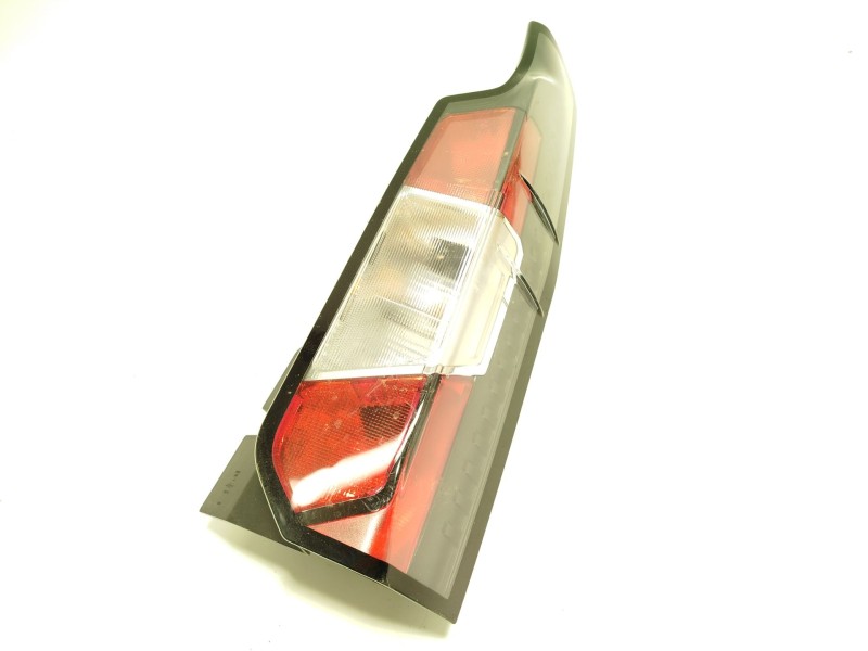 PILOTO TRASERO DERECHO R2X613N552AA 2805752 