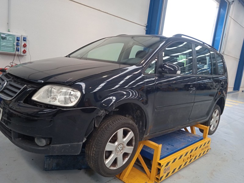 VOLKSWAGEN TOURAN (1T1, 1T2)