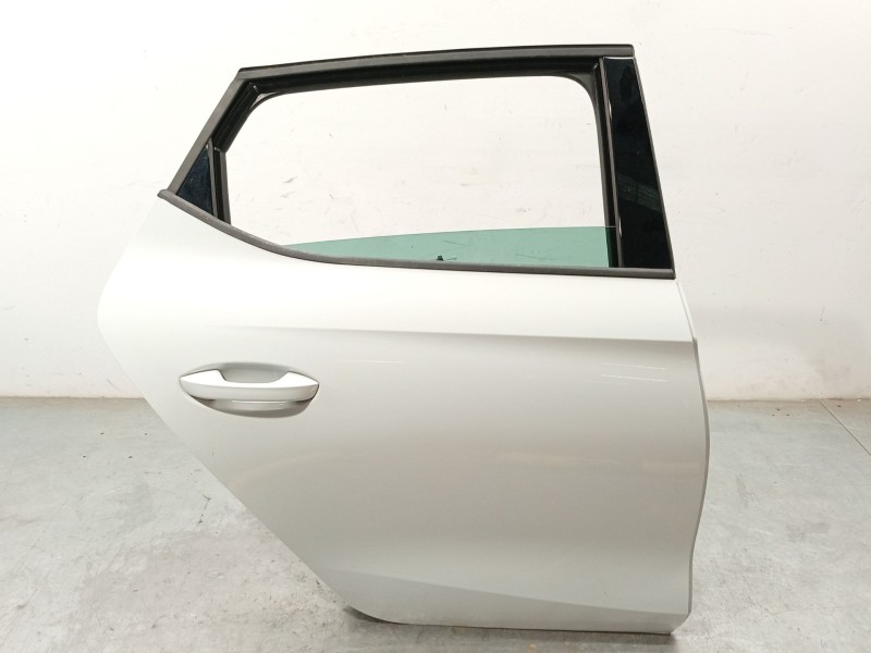 PUERTA TRASERA DERECHA 5FA833052C 