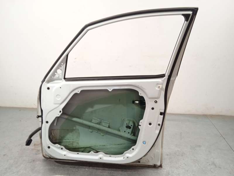 Recambio de puerta delantera derecha para kia venga (yn) 1.4 cvvt referencia OEM IAM 760041P000 - Blanco 5