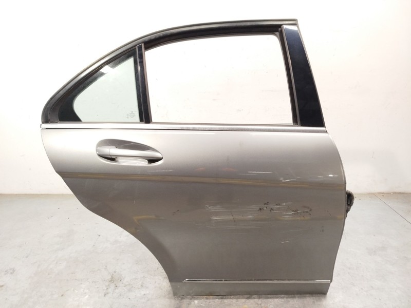PUERTA TRASERA DERECHA A2047300205 