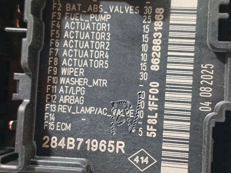 Recambio de caja reles / fusibles para dacia sandero iii 1.0 tce 90 eco-g referencia OEM IAM 284B71965R - Negro 4