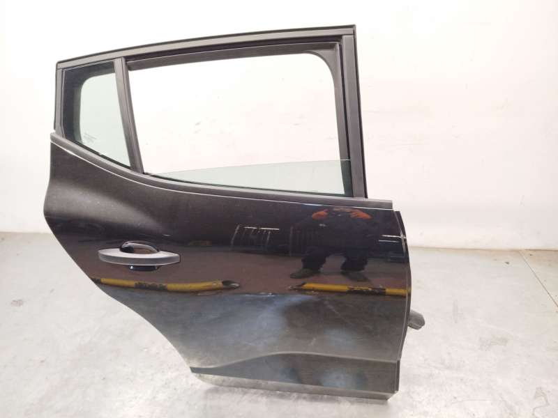 Recambio de puerta trasera derecha para dacia sandero iii 1.0 tce 90 eco-g referencia OEM IAM 821002247R - Negro 3