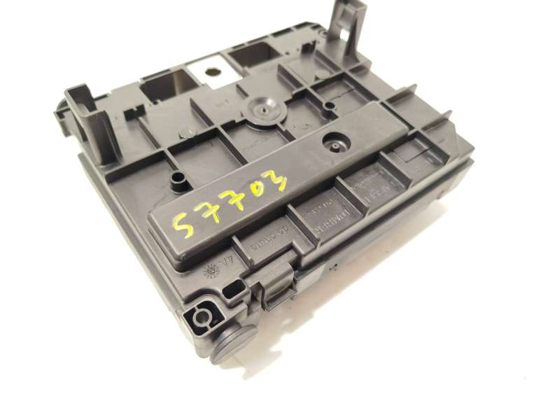 Recambio de caja reles / fusibles para peugeot 308 i (4a_, 4c_) 2.0 hdi referencia OEM IAM 9664706280 9807028780 9807028880 3