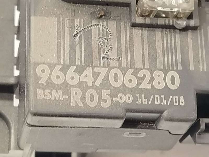 Recambio de caja reles / fusibles para peugeot 308 i (4a_, 4c_) 2.0 hdi referencia OEM IAM 9664706280 9807028780 9807028880 4
