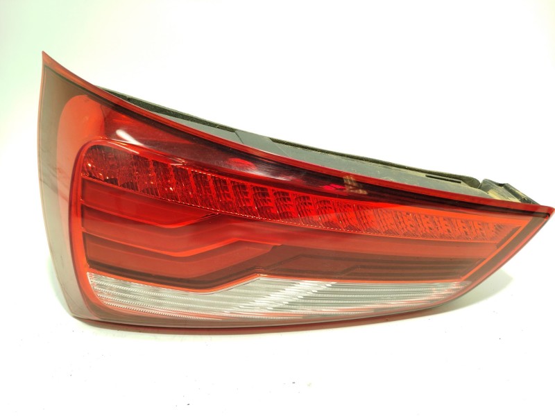 PILOTO TRASERO IZQUIERDO 8XA945093A 