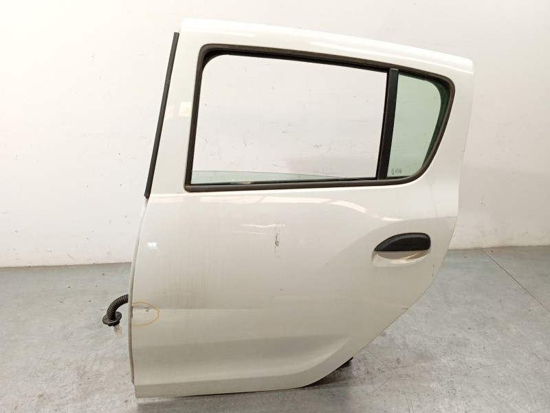 PUERTA TRASERA IZQUIERDA 821017625R 