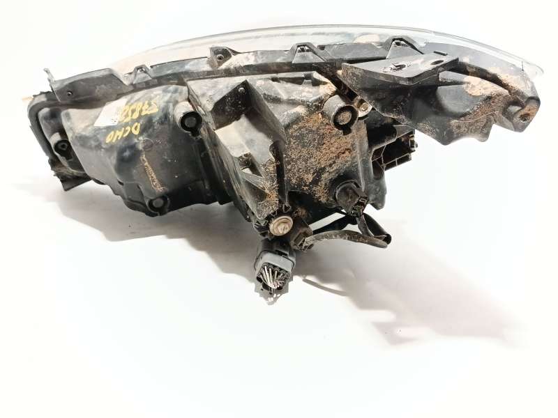 Recambio de faro derecho para mazda 3 sedán (bm_, bn_) 2.0 referencia OEM IAM BSP551030 BSP551031G 4