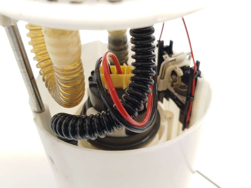 Recambio de bomba combustible para opel vivaro b furgoneta (x82) 1.6 cdti (05) referencia OEM IAM 172021036R 93868446 0580203152 3