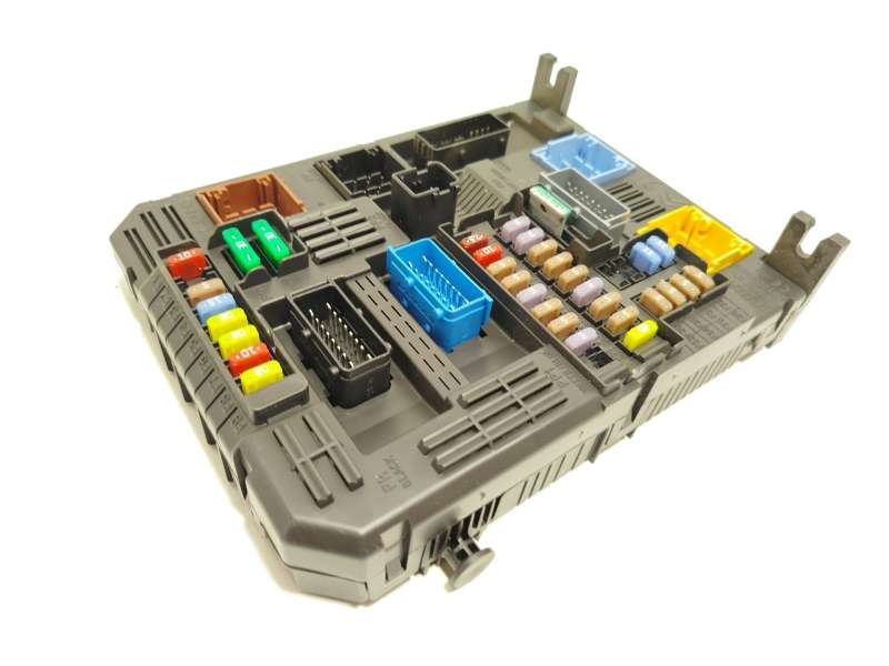Recambio de caja reles / fusibles para peugeot partner furgón/monospace (k9) 1.5 bluehdi 100 referencia OEM IAM 9832880280 16810 - Blanco 2